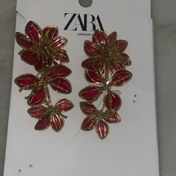 New Zara Earrings - Picture 1 of 4